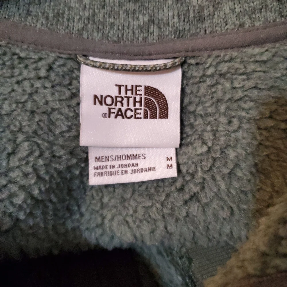 The North Face Men's Leo Gordon Lyon Green Zip Pullover Fleece Sweater‎ Medium